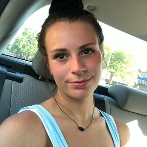 Meet your Posher, Hannah